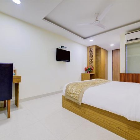 Airport Hotel Daya Capitol Nueva Delhi Exterior foto